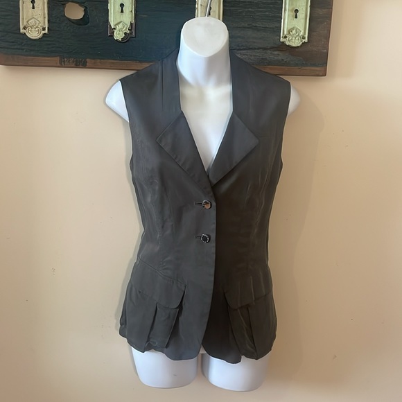 Karen Millen Army Green Faux Silk Vest Size 6 - Picture 4 of 16